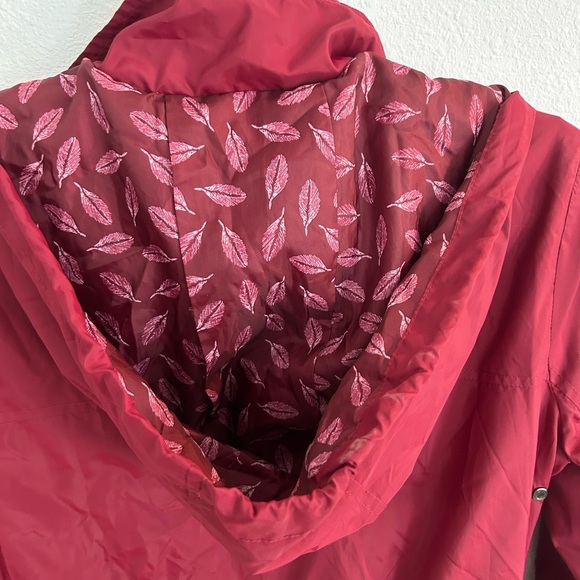 LC Waikiki Outerwear Women’s Rain Jacket Full Zip W Hood Wine Color
Size L - Picture 14 of 14